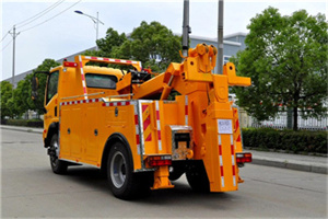 北流高速路拖车费