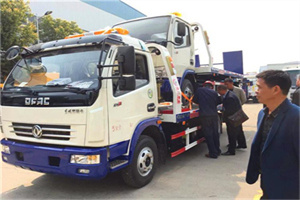 北流汽车道路救援拖车价格